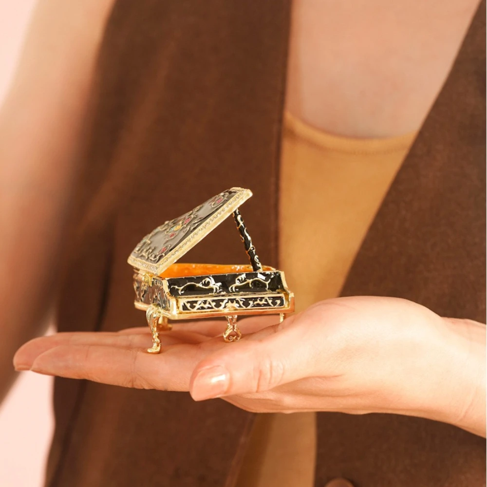 Креативные шкатулки для украше – обзор и цена Musical Instrument Old
